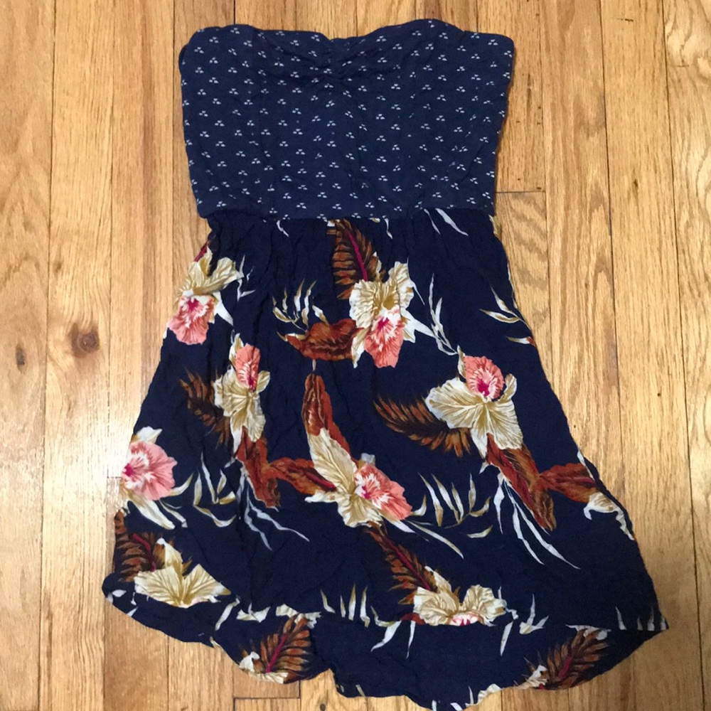Hawaiian print mini dress 🌺